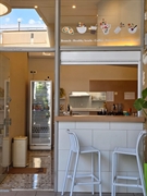 fully equipped juice bar - 1